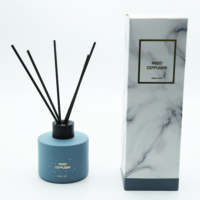 Custom 100ml essential oil room reed diffuser UK home fragrance